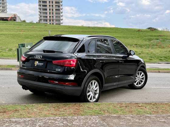 AUDI Q3 2.0 TFSI AMBIENTE QUATTRO 4P GASOLINA S TRONIC
