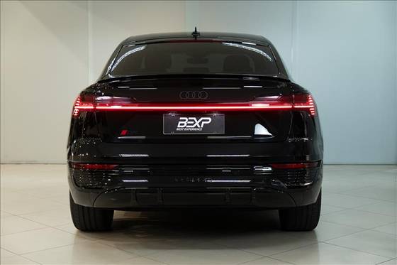 AUDI Q8 E-TRON 55 ELÉTRICO SPORTBACK LAUNCH EDITION QUATTRO