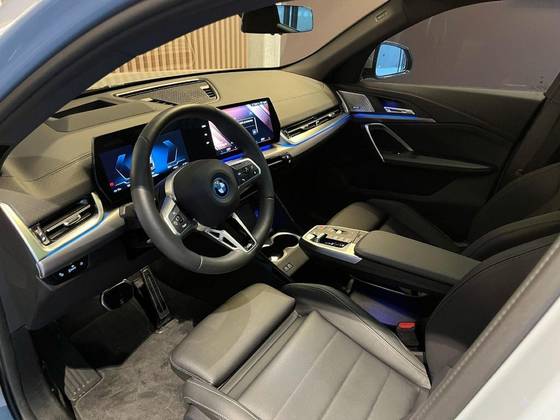 BMW iX2 64,8 KW ELÉTRICO XDRIVE30 M SPORT