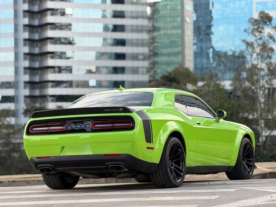 DODGE CHALLENGER 6.4 V8 HEMI GASOLINA R/T SCAT PACK WIDEBODY TORQUEFLITE