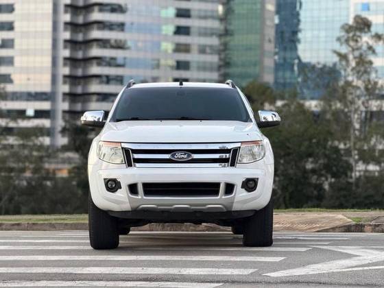 FORD RANGER 3.2 LIMITED 4X4 CD 20V DIESEL 4P AUTOMÁTICO
