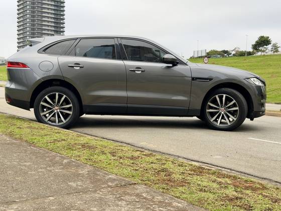 JAGUAR F-PACE 2.0 16V INGENIUM PRESTIGE AWD 4P AUTOMÁTICO