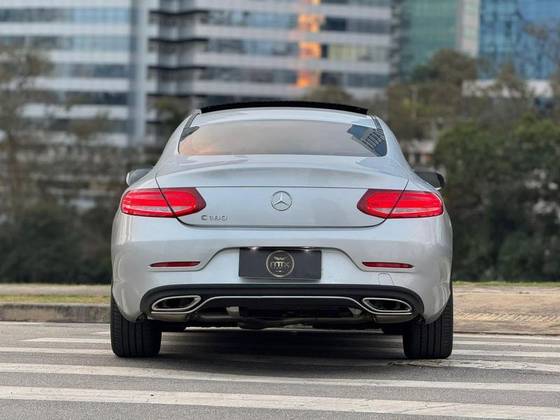 MERCEDES-BENZ C 180 1.6 CGI GASOLINA AVANTGARDE COUPÉ 9G-TRONIC
