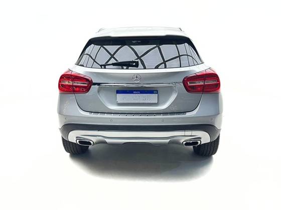 MERCEDES-BENZ GLA 200 1.6 CGI ENDURO 16V TURBO FLEX 4P AUTOMÁTICO