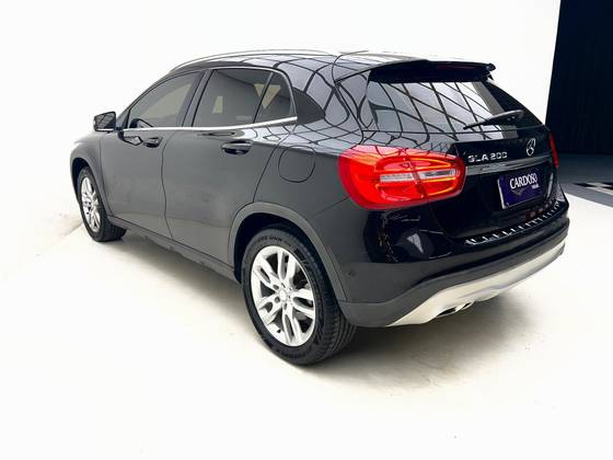 MERCEDES-BENZ GLA 200 1.6 CGI STYLE 16V TURBO FLEX 4P AUTOMÁTICO