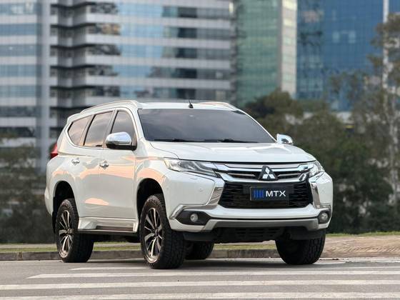 MITSUBISHI PAJERO SPORT 2.4 16V MIVEC TURBO DIESEL HPE AWD AUTOMÁTICO