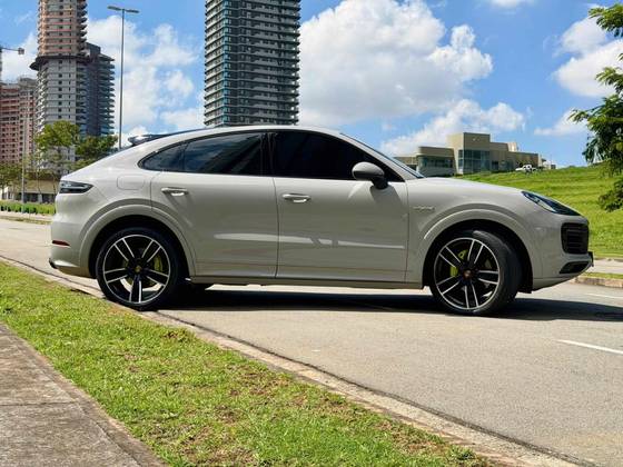 PORSCHE CAYENNE 3.0 V6 E-HYBRID COUPÉ AWD TIPTRONIC S