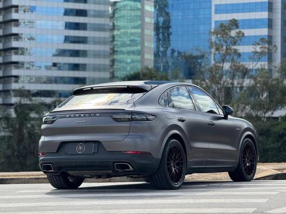 PORSCHE CAYENNE 3.0 V6 E-HYBRID COUPÉ PLATINUM EDITION AWD TIPTRONIC S