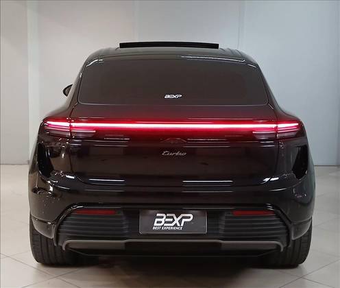 PORSCHE MACAN TURBO ELÉTRICO
