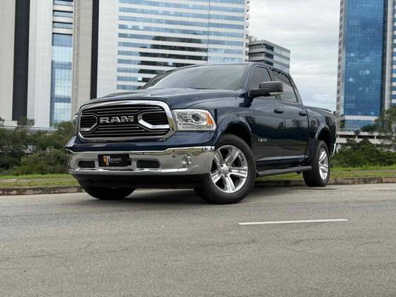 RAM CLASSIC 5.7 V8 GASOLINA LARAMIE CD 4X4 AUTOMÁTICO