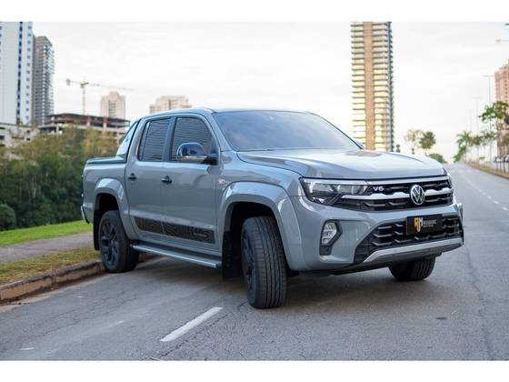 VOLKSWAGEN AMAROK 3.0 V6 TDI DIESEL EXTREME CD 4MOTION AUTOMÁTICO