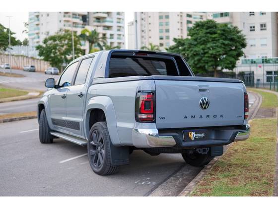 VOLKSWAGEN AMAROK 3.0 V6 TDI DIESEL EXTREME CD 4MOTION AUTOMÁTICO