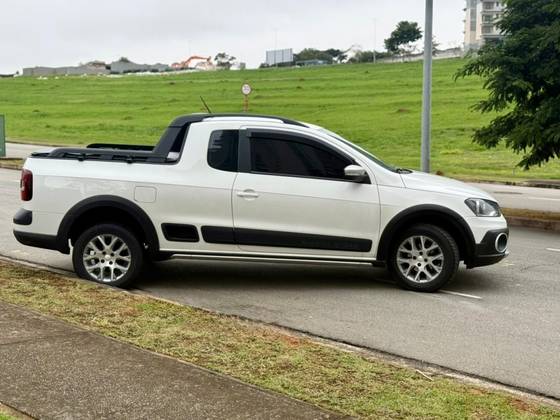 VOLKSWAGEN SAVEIRO 1.6 CROSS CE 8V FLEX 2P MANUAL
