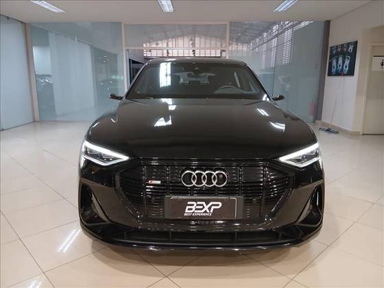 AUDI E-TRON ELÉTRICO SPORTBACK PERFORMANCE BLACK QUATTRO