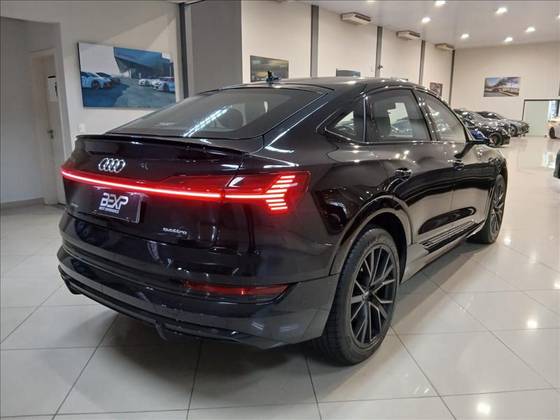 AUDI E-TRON ELÉTRICO SPORTBACK PERFORMANCE BLACK QUATTRO