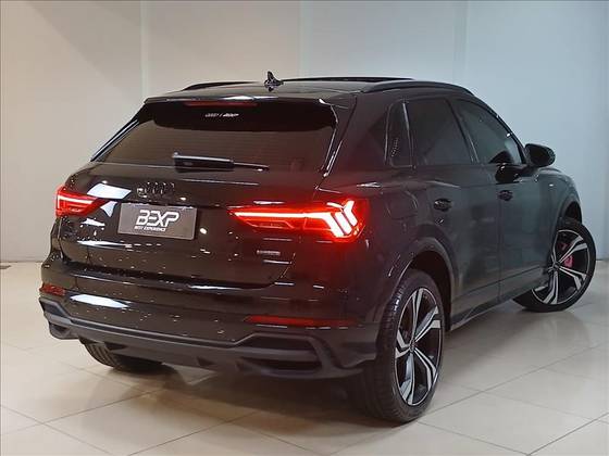 AUDI Q3 2.0 40 TFSI GASOLINA SPORTBACK PERFORMANCE BLACK QUATTRO TIPTRONIC
