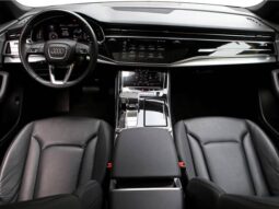 
										AUDI Q8 3.0 TFSI GASOLINA PERFORMANCE QUATTRO TIPTRONIC cheio									