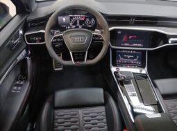 
										AUDI RS6 4.0 AVANT V8 TWINTURBO MHEV TIPTRONIC cheio									