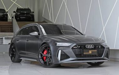 AUDI RS6 4.0 AVANT V8 TWINTURBO MHEV TIPTRONIC