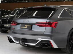 
										AUDI RS6 4.0 AVANT V8 TWINTURBO MHEV TIPTRONIC cheio									