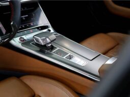 
										AUDI RS6 4.0 AVANT V8 TWINTURBO MHEV TIPTRONIC cheio									