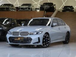 
										BMW 320i 2.0 16V TURBO FLEX M SPORT AUTOMÁTICO cheio									