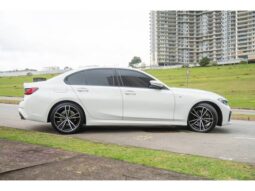 
										BMW 320i 2.0 16V TURBO FLEX M SPORT AUTOMÁTICO cheio									