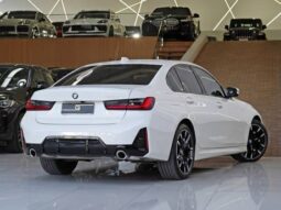 
										BMW 320i 2.0 16V TURBO FLEX M SPORT AUTOMÁTICO cheio									