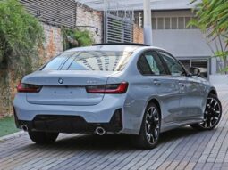 
										BMW 320i 2.0 16V TURBO FLEX M SPORT AUTOMÁTICO cheio									