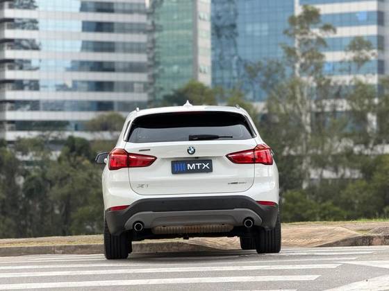 BMW X1 2.0 16V TURBO ACTIVEFLEX SDRIVE20I 4P AUTOMÁTICO