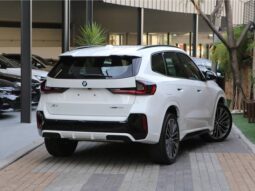 
										BMW X1 2.0 16V TURBO GASOLINA SDRIVE20I M SPORT STEPTRONIC cheio									