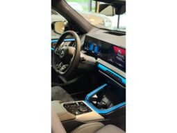 
										BMW X3 3.0 TWINPOWER MHEV M50 XDRIVE STEPTRONIC cheio									