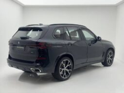 
										BMW X5 3.0 I6 TURBO HÍBRIDO XDRIVE50E M SPORT AUTOMÁTICO cheio									