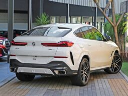 
										BMW X6 3.0 TWINPOWER GASOLINA XDRIVE40I M SPORT AUTOMÁTICO cheio									