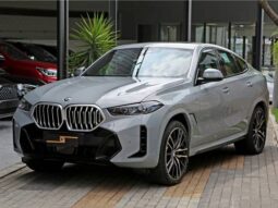 
										BMW X6 3.0 TWINPOWER GASOLINA XDRIVE40I M SPORT AUTOMÁTICO cheio									