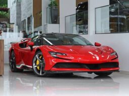 FERRARI SF90 4.0 V8 TURBO PHEV STRADALE F1-DCT