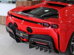 FERRARI SF90 4.0 V8 TURBO PHEV STRADALE F1-DCT