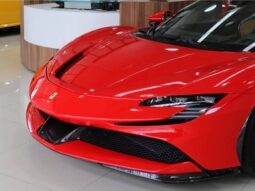 
										FERRARI SF90 4.0 V8 TURBO PHEV STRADALE F1-DCT cheio									