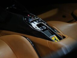 
										FERRARI SF90 4.0 V8 TURBO PHEV STRADALE F1-DCT cheio									