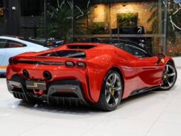 FERRARI SF90 4.0 V8 TURBO PHEV STRADALE F1-DCT