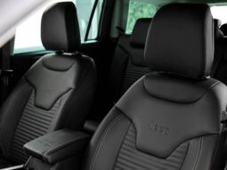 
										JEEP COMMANDER 1.3 T270 TURBO FLEX LONGITUDE AT6 cheio									