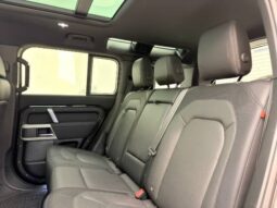 
										LAND ROVER DEFENDER 3.0 D300 TURBO DIESEL MHEV 110 X-DYNAMIC SE AWD AUTOMÁTICO cheio									
