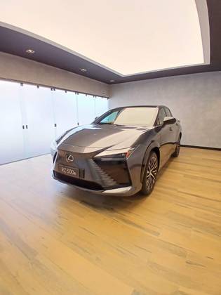 LEXUS RZ 500e 77 KW ELÉTRICO AWD
