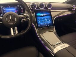 
										MERCEDES-BENZ C 300 2.0 EQ BOOST HÍBRIDO AMG LINE 9G-TRONIC cheio									