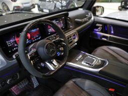 
										MERCEDES-BENZ G 63 AMG 4.0 V8 BITURBO MHEV MANUFAKTUR 4MATIC SPEEDSHIFT cheio									