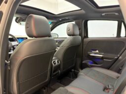 
										MERCEDES-BENZ GLA 200 1.3 GCI GASOLINA AMG LINE 7G-DCT cheio									