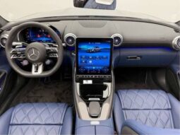 
										MERCEDES-BENZ SL 63 AMG 4.0 V8 TURBO PHEV S E PERFORMANCE 4MATIC+ SPEEDSHIFT cheio									