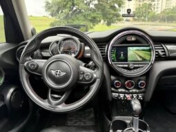 
										MINI COOPER 2.0 S EXCLUSIVE 16V TURBO GASOLINA 4P AUTOMÁTICO cheio									