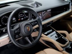 
										PORSCHE CAYENNE 3.0 V6 E-HYBRID AWD TIPTRONIC S cheio									