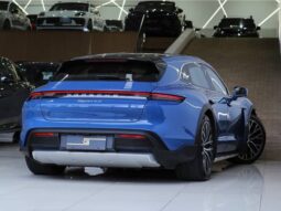 
										PORSCHE TAYCAN 4S CROSS TURISMO ELÉTRICO cheio									